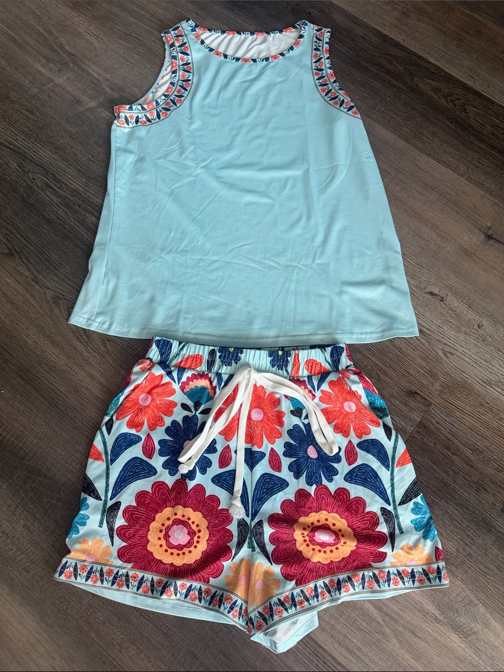 SHEIN Light Blue Tank & Multicolor Floral Shorts Set